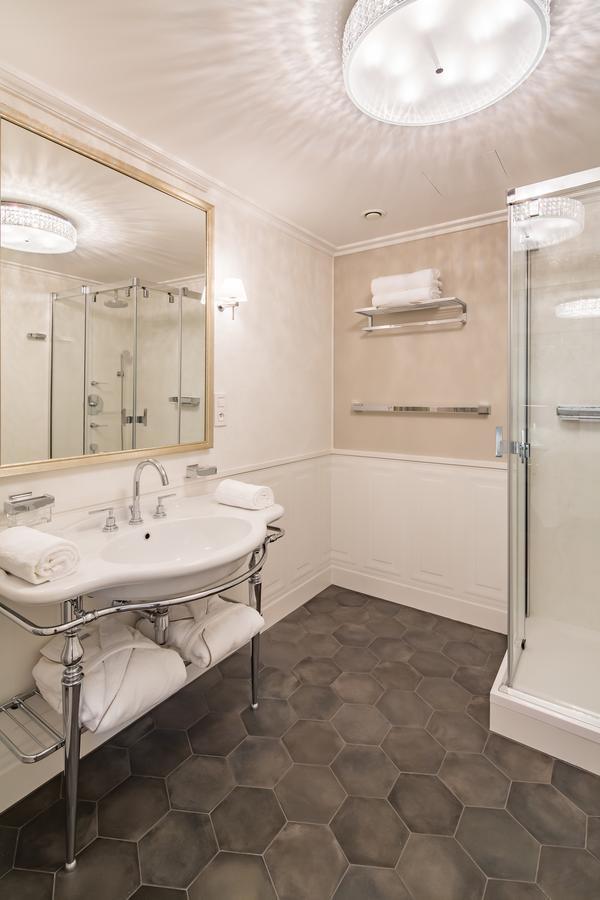 Rubin Luxury Apartments (Adults Only) Κάρλοβι Βάρι Εξωτερικό φωτογραφία
