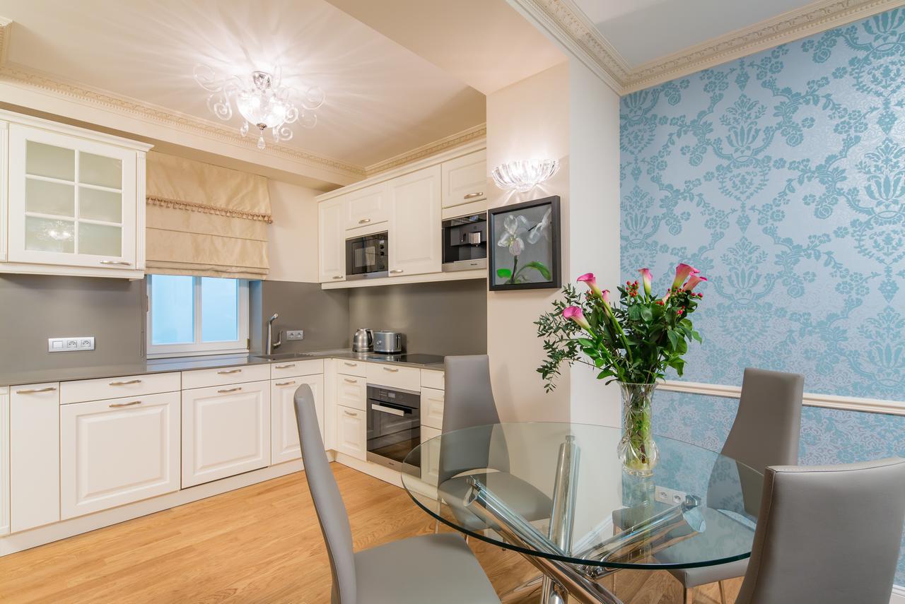 Rubin Luxury Apartments (Adults Only) Κάρλοβι Βάρι Εξωτερικό φωτογραφία