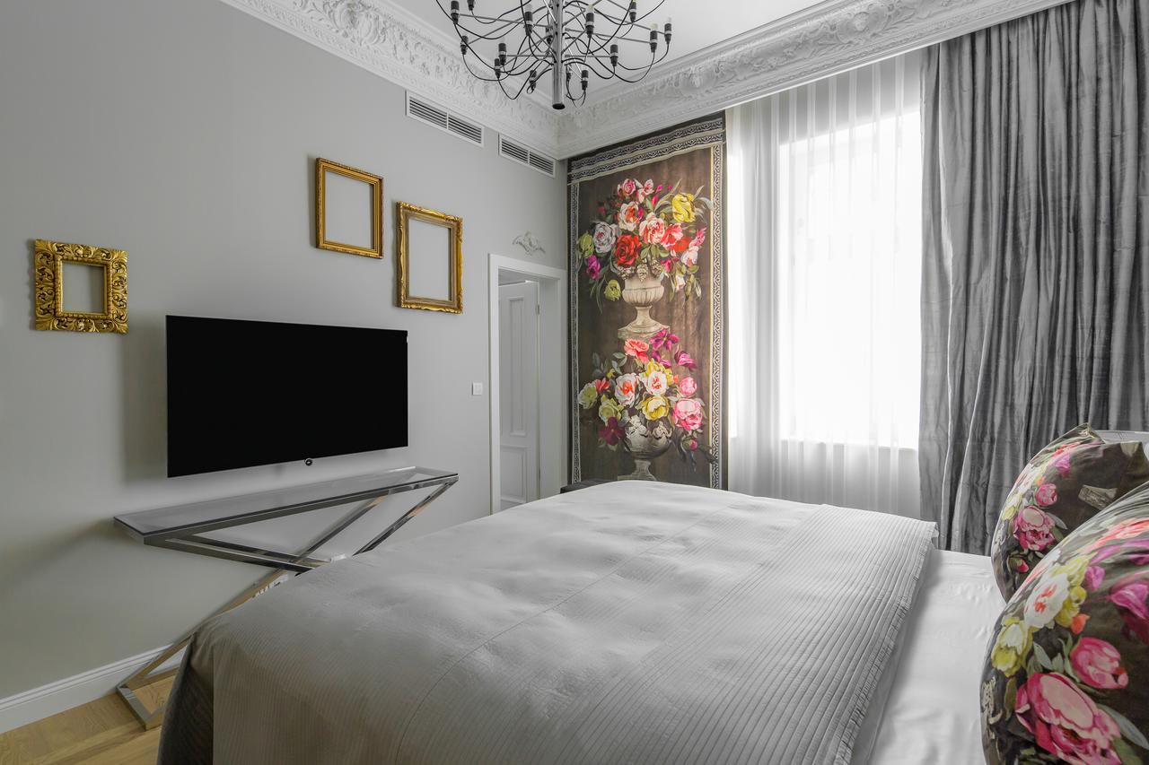 Rubin Luxury Apartments (Adults Only) Κάρλοβι Βάρι Εξωτερικό φωτογραφία